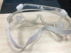 Disposable Sterile Goggles Origin China Group Uni-Sex Certification CE Model NO. LZ06018 Trademark Lingtech Clean Class Class 10-10000 - Shanghai Lingtech Technology Co., Ltd. - China