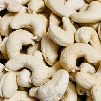 Wholesale High Quality USA Cashew Nuts W320 W240 Healthy Organic Low Fat Raw Cashew Nuts - AGRONOVA - United States