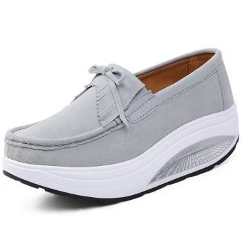 Suede Leather Platform Moccasins Stock Shoes Height Increasing Shoes for Women - Fujian Hch Environmental Technologies Co., Ltd. - China