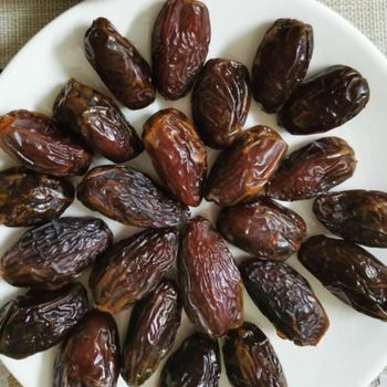 Naturally Sweet Dried Dates With Uniform Texture And Fresh Harvest Selection For International Buyer Demand - TOSOH INTERNATIONAL - South Africa
