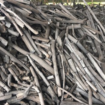HIGH QUALITY AND GOOD PRICE BBQ BLACK HARDWOOD CHARCOAL IN VIETNAM - GREENLIFE ASIA., JSC - Vietnam