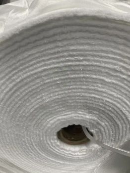 Silica Fiber Glass Mat 1100C Staple Fibers MOQ100 PP Bag+Pallet Kingwell - Kingwell Fibre Materials Co., Ltd. - China