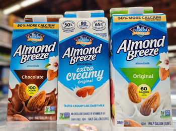 BEST Almond milk Blue Diamond Almond Breeze Almond Milk – Chocolate, Extra Creamy Original & Original (1.89L) - Sosa Merchant Solutions - Austria
