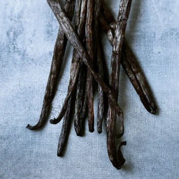 Organic Vanilla Beans Pure Natural Whole Pods for Baking Ice Cream and Flavoring Affordable Bulk Wholesale Packages from A.C.P. AGRICULTURE COMPANY LIMITED Organic Vanilla Beans Pure Natural Whole Pods for Baking Ice Cream and Flavoring Affordable Bulk Wholesale Packages - A.C.P. AGRICULTURE COMPANY LIMITED - Thailand