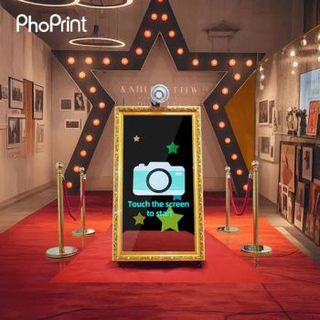Phoprint Mirror Photo Booth 55 Inches Magic Photo Booth Mirror Selfie Photo Booth in Events - Guangzhou Reyeah Technology Co., Ltd. - China