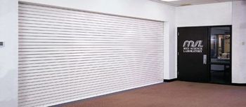 Powder Coated Rolling Shutter Privacy Feature Privacy Security Feature Security Energy Efficiency Energy Saving Customization Option Can Be Customized As Per - Vikas Rolling Shutter - India