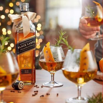 Johnnie Walker Black Label Whisky Packaging CONTAINER Brand Name Johnnie Walker Black - K LINE  - Romania