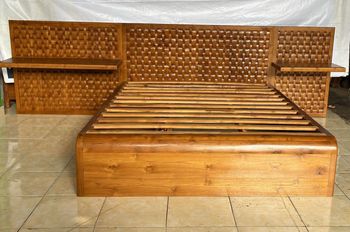 Wooden Bed Vintage and Classic Collection Price Start From $1,500/unit Primary Material Teak Wood Solid Production Capacity 20-30 - Cimba Bali Exportindo - Indonesia