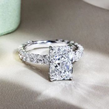 Engagement Ring Jewelry 5.2CT F Vs1 18K Gold Radiant Lab Diamond Ring - Wuzhou Messi Gems Co., Ltd. - China