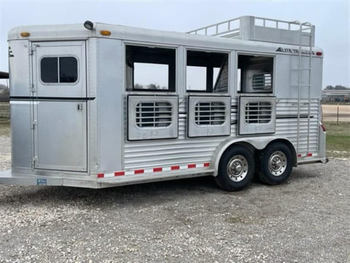 Three Horse Trailers / 2000 Featherlite 3H GN with Dressing Room Horse Trailer – product photo, Dressing products found from trusted suppliers, wholesalers, manufacturers & exporters Listing