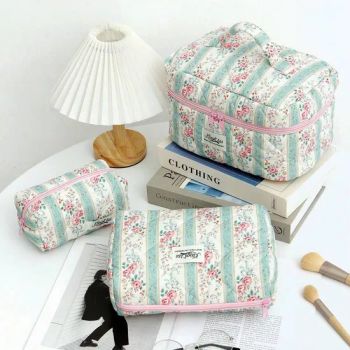 Floral Makeup Bag Quilted Cosmetic Makeup Bag with Handle Portable Pouch Purse - Yiwu Ginzeal Bag Co., Ltd. - China