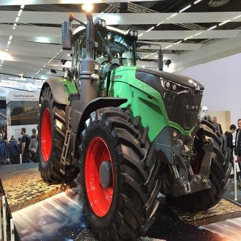 Fendt 1050 Vario Crawler Tractor for Engine 4WD Gear Drive Gearbox Bearing Pump Agricultural Tractor Used Ready from Smart Agri GmbH Fendt 1050 Vario Crawler Tractor for Engine 4WD Gear Drive Gearbox Bearing Pump Agricultural Tractor Used Ready - Smart Agri GmbH - Germany