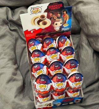 Amazing Kinder Joy Stranger Things Chocolate Egg With Surprise Collectible Toy Premium Gift For Kids And Fans - PLANETE COMMERCE - France