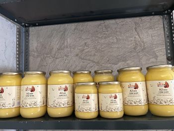 A2 cow desi ghee from Dadikabilonaghee A2 cow desi ghee - Dadikabilonaghee - India