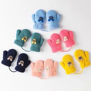 Custom Baby Mittens Winter Warm Knit Animal 20*30*40 Color Custom Logo 1Y OPP Bag - Changzhou Runto Imp. and Exp.Co.,Ltd - China