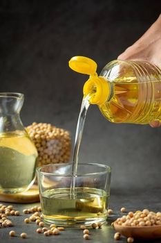 Edible oil from Ambria Energy Commodity Network Edible oil - Ambria Energy Commodity Network - Pakistan