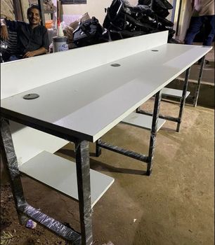 Modular Office Furniture Manufacturer Color White Shape Linear Durability Long-lasting Product Type Workstation Appearance Sleek - Oakfurts Creations - India
