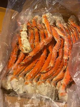 Wild Caught Frozen Alaskan King Crab Legs BQF Process 20kg/CTN Packaging 24 Months Shelf Life from CPW TRADE LTD Wild Caught Frozen Alaskan King Crab Legs BQF Process 20kg/CTN Packaging 24 Months Shelf Life - CPW TRADE LTD - United Kingdom