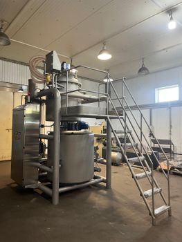Vacuum Tank Design Hygienic Process Vakuumtechnik Volume Range 50 To 3000 Liters Hygienic Design Hygienic Design Cooling Feature In-line Cooling - POLO-LTS, s.r.o. - Slovakia