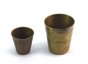 Ebay Title Vintage Wine Rack Brass Vodka Shot Glass G66-625 Origin India Material Brass Brand Unbranded Weight 94 Grams Condition Very - Global Art Traders - India