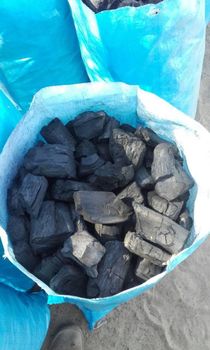Premium Hardwood Lump Charcoal - Jacobus Commodities - Namibia