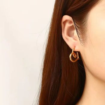 Fashion Earrings C Hoop No Fading Charm Stud Earrings Temperament Ear Decor Jewellery Accessories - Putian Chengqiu Hui Trading Co., Ltd. - China