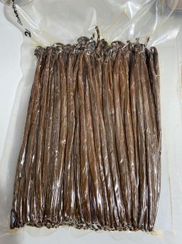 Dry Vanilla Beans from PT Sumatra Jawa Soil Dry Vanilla Beans - PT Sumatra Jawa Soil - Indonesia