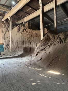 sunflower meal Gmo Status Non-gmo Source Sunflower Meal Protein Content Min. 25–28% Feed Application Livestock, Poultry, And Dairy - JSC "ShymkentMay" - Kazakhstan
