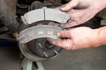 Brake pads Pre-Owned Yes - DYNAMIC GLOBAL - India