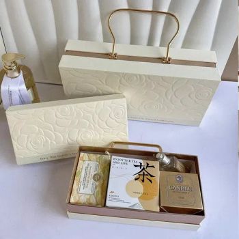 Deluxe Cardboard Gift Box with a Pink Lid and Base, for Gift Sets with a Variable Packing Ribbon Packaging Gift Box - Shenzhen Anxun Technology Co., Ltd. - China