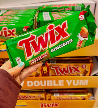 NEW EDITION Twix Hazelnut Chocolate Bars 180g x 24 Chocolate Twix from Sosa Merchant Solutions NEW EDITION Twix Hazelnut Chocolate Bars 180g x 24 Chocolate Twix - Sosa Merchant Solutions - Austria