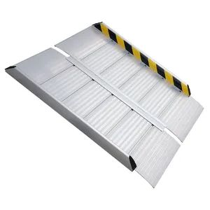 Durable Aluminium Anti-Slip Foldable Threshold Wheelchair Ramp for Motorcycle Ladders - Xuzhou Caixin Aluminum Products Co., Ltd. - China