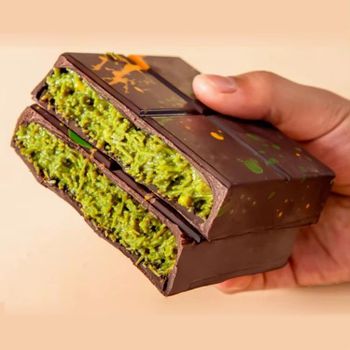 Dubai Famous Pistachio Chocolate from W&E HOLDING BV Dubai Famous Pistachio Chocolate - W&E HOLDING BV - Netherlands