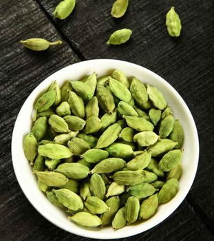 Green Cardamom – product photo, Green Cardamom Spice products found from trusted suppliers, wholesalers, manufacturers & exporters Listing