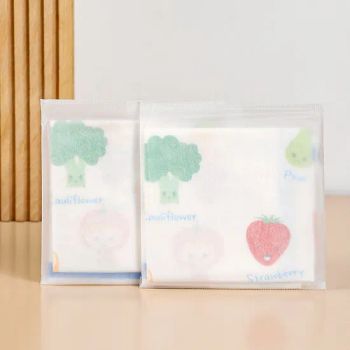 Custom Printing Skin-Friendly Disposable Sticky Kids Place Mats Stick-on Placemats for Baby & Children Care Use - Yancheng Geeme Toys & Textiles Ltd - China