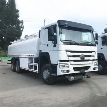 30000 Liters Sinotruk HOWO Fuel Tanker Tank Sprinkling Water Truck Tanker - Shandong Zhuowei International Trading Co., Ltd. - China