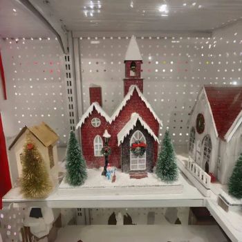 Factory Design and Production Wholesale Christmas Paper House Christmas Villa Castle Christmas Tree Matching Christmas Decorations and Crafts - Cheng Yi Creation Company Ltd - China