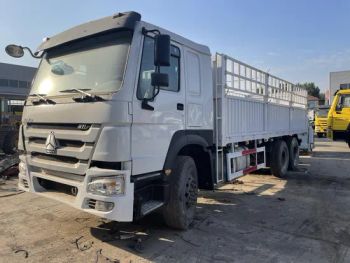 High Quality Side Wall Fence Cargo Fence Truck Livestock Truck - Shandong Lujun Naxin International Trade Co., Ltd. - China
