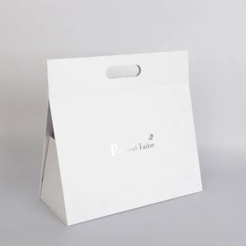 Luxurious Rigid Paper Bag Gift Boxes Triangular Foldable Collapsible Hand-Held Magnetic Packaging Gift Boxes - Fuzhou Yuanyang Future Import and Export Co., Ltd. - China