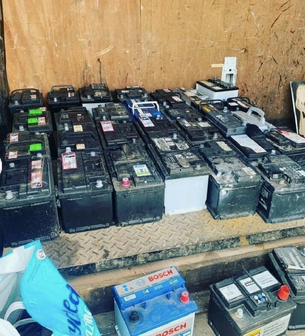 Used Scrap Battery Scrap / Car and truck battery drained lead battery scrap. Cheap. Free Shipping Worldwide - Almaa SCS - Belgium