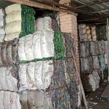 Buy Mixed Color PET Bottle Scrap in Bales Molding Grade Medical & High Impact Resistance Recycled Plastic Scrap Fast Delivery - Carla Pisselli Commercio - Brazil