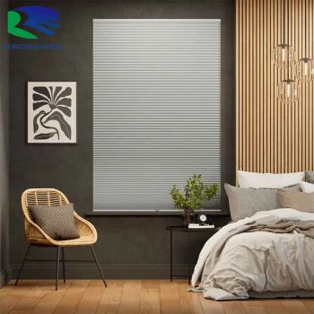 Customized Large Scale Smart Vertical Honeycomb Blinds for Window Sun Shade - Shouguang Runchen Environmental Protection Technology Co., Ltd. - China