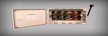 Off Load Change Overs 63 A - 1000 A Volts Amp 100/415, 1000/415, 200/415, 32/240, 32/415, 320/415, 400/415, 63/240, 63/415, 630/415, - MEC Switch Gear - India