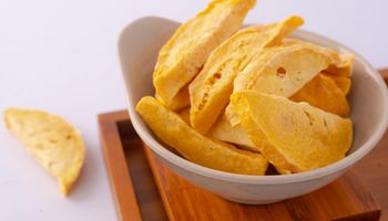 Freeze Dried Mango - 100% Mango, no additives added - ISO22000, FDA, BRC - Darlac Farms - Vietnam