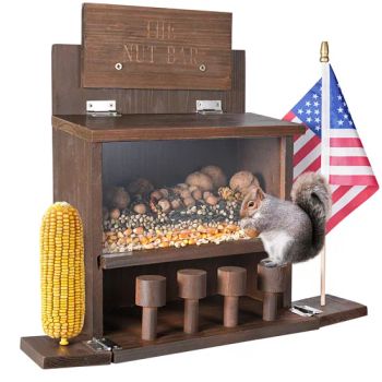 Outside Backyard Nut Bar Wooden Squirrel Feeders Tree Chipmunk House - Ningbo Shone Med-Tech Co., Ltd. - China