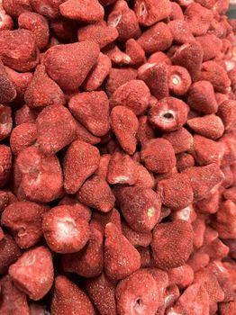 freeze dried strawberry fruits Color Vibrant Packaging bag Texture Crunchy Additives No Additives Type freeze dried fruits - Freeze Dried Fruit LTD - Uzbekistan
