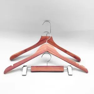 Wholesale Natural Aromatic Cedar Wood Hanger Wooden Clothes Hanger - YIWU SHIYONG Trading Co., Ltd. - China