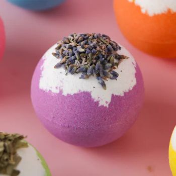 Bath Bomb Bubble 60g Unisex Disposable 1Y MOQ100 Carton Type Bath Gender Unisex Trademark none Origin Guangzhou HS Code 3307300000 - Huizhou Yajiali Industrial Co., Ltd. - China