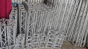 Line Array Stage Speaker Roof Trusses for Sale Outdoor Aluminum Hanger Speaker Truss System for Event 10X6m - Foshan Zhongheng Performing Arts Equipment Co. Ltd. - China