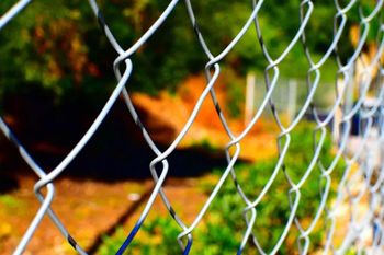 Galvanized Chain Link Fence PVC Coated Chain Link Fence Height 1800mm Material Steel Surface Coated Length > 100 m Mesh Gauge 12swg - Dingzhou Yikang Metal Products Co., Ltd - China